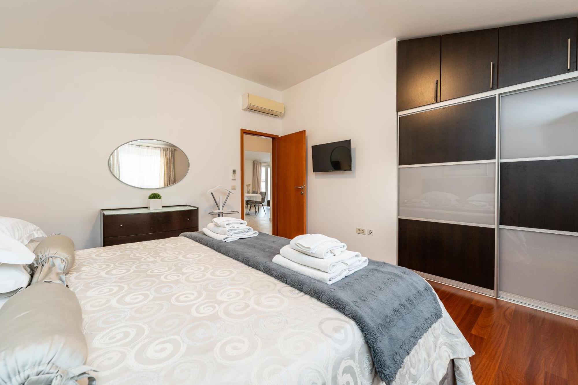 Apartments Very Good Life Preko Exterior photo